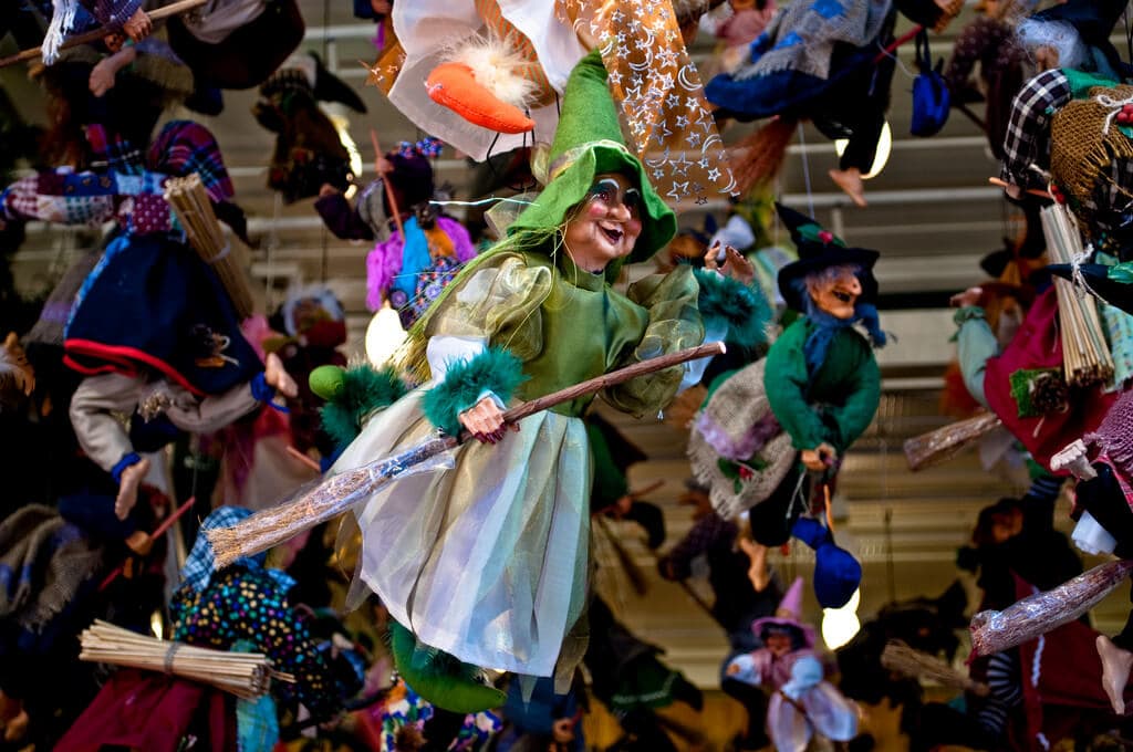 Italy's Christmas Witch: The Befana Tradition