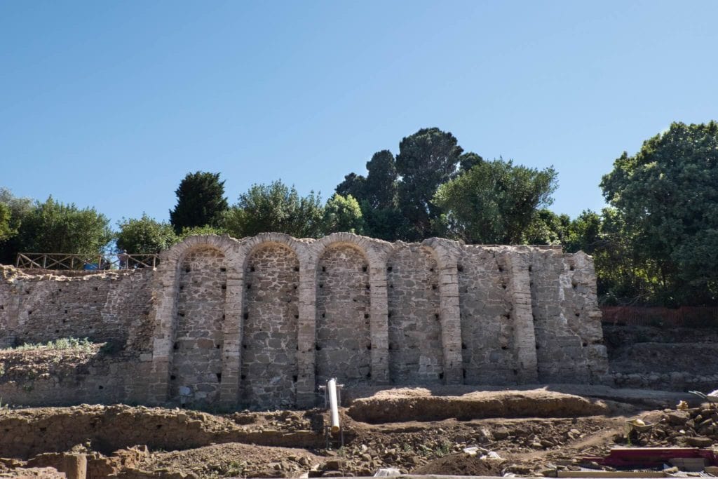 parc archéologique de la citerne de baratti et populonia