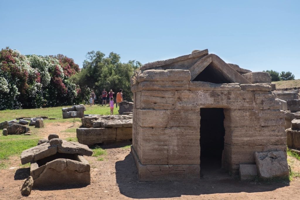tomba edicola parc archéologique de baratti et populonia