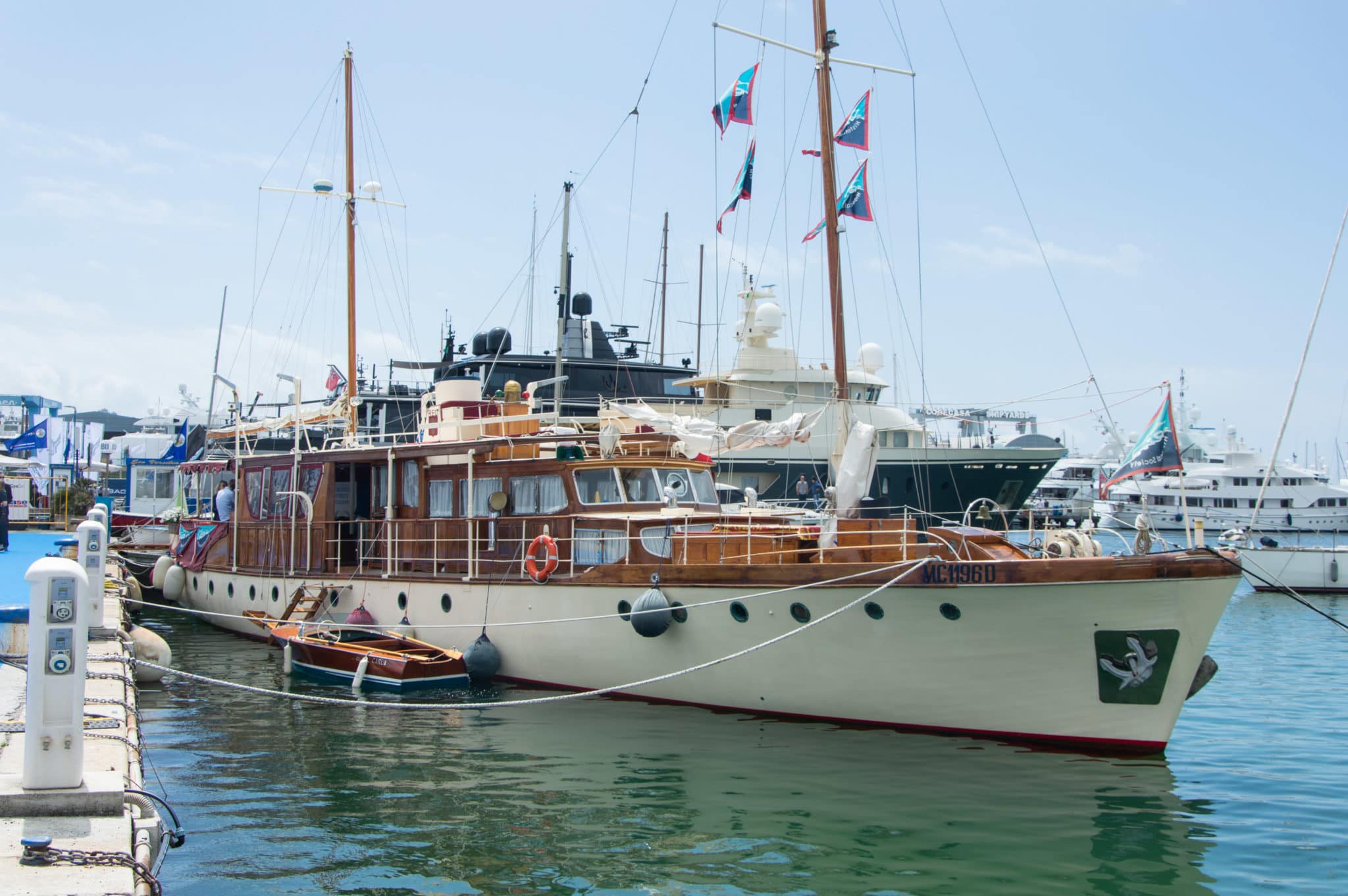 Riva wooden boat versilia yacht rendez vous