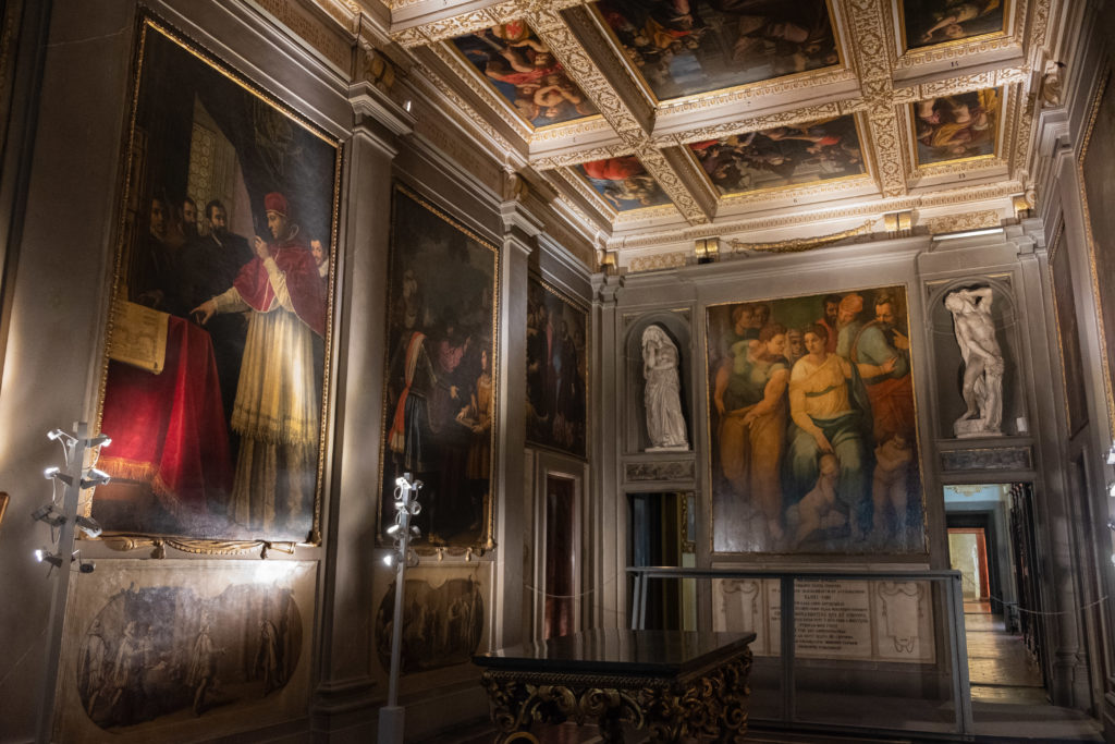 Casa Buonarroti Room with paintings_Michelangelo's David Tour in Florence